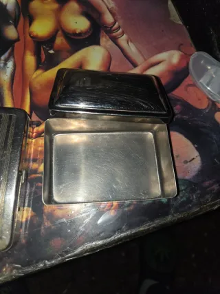 Caja metálica pequeña bañada