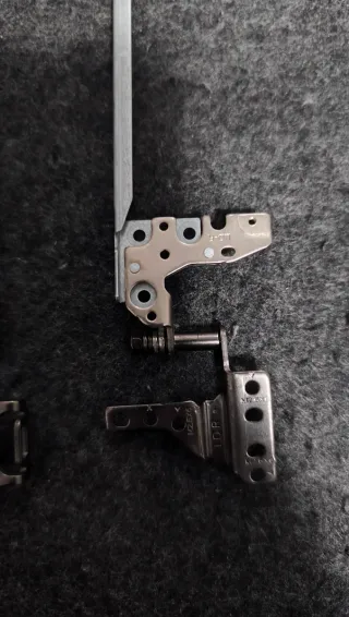 Cerniere per laptop Acer Aspire 5