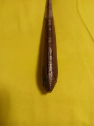 Destornillador antiguo puño madera