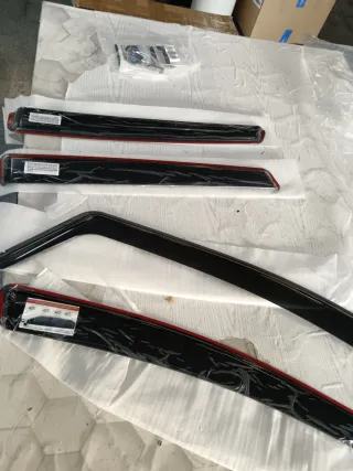 4 Deflectores de Viento Canal Compatibles