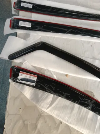 4 Deflectores de Viento Canal Compatibles