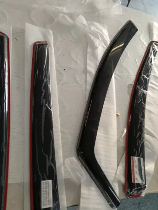 4 Deflectores de Viento Canal Compatibles