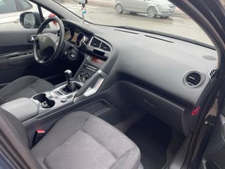 Peugeot 3008 1.6HDI 110cv