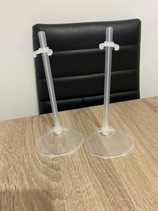 2 Soportes para Muñecas Barbie