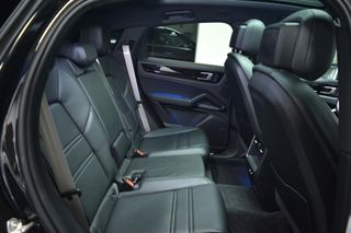 PORSCHE Cayenne Coupé E-Hybrid Platinum Edition