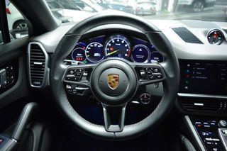 PORSCHE Cayenne Coupé E-Hybrid Platinum Edition