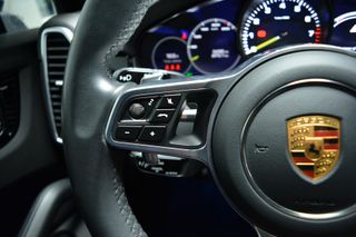 PORSCHE Cayenne Coupé E-Hybrid Platinum Edition