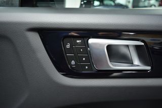 PORSCHE Cayenne Coupé E-Hybrid Platinum Edition