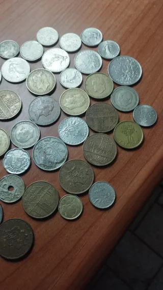 Lotto di 53 monete antiche