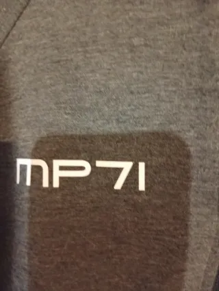 Felpa con cappuccio MP71