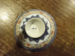 Piattino cinese con drago blu.