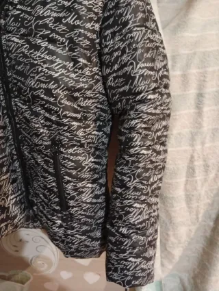 Alla moda unico giubbotto imbottito scritte mix