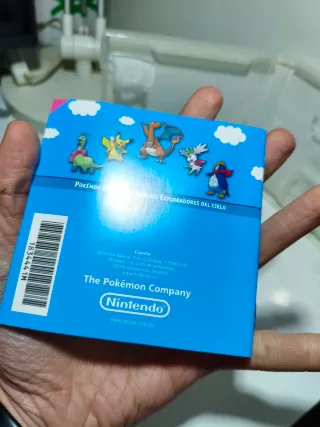 Caja y manual Pokémon Exploradores del Cielo DS