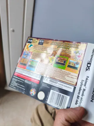 Caja y manual Pokémon Exploradores del Cielo DS
