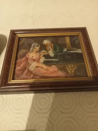 Cornici d'arredamento marroni e oro