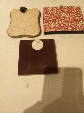 Cornici d'arredamento marroni e oro