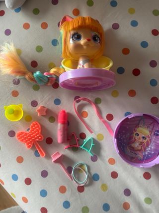 Muñeca Pets Shop con accesorios