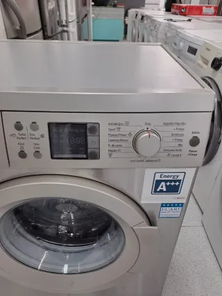 Lavadora marca bosch a+++ 8,kg RPM.1200