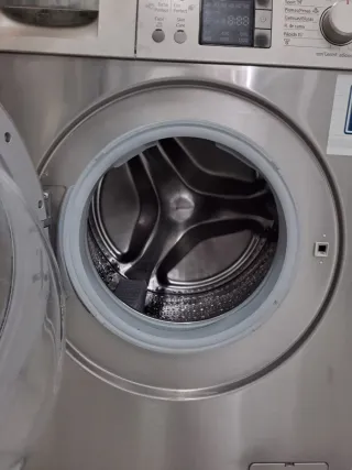 Lavadora marca bosch a+++ 8,kg RPM.1200