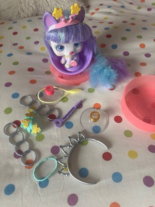 Muñeca Pets Shop con accesorios