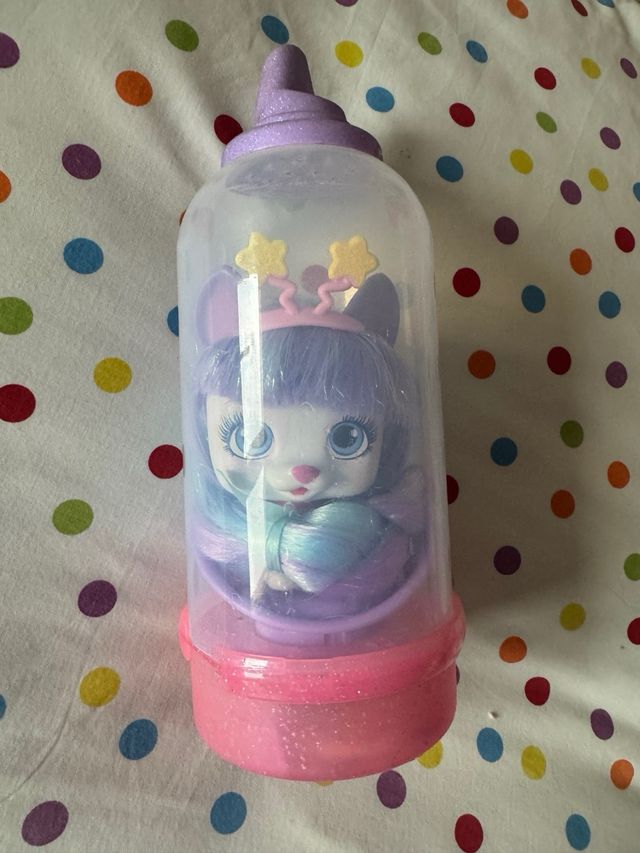 Muñeca Pets Shop con accesorios