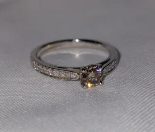 Anillo Oro Blanco 14k Diamante Fancy Marrón