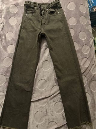 Zara Jeans Marrón Desgastados