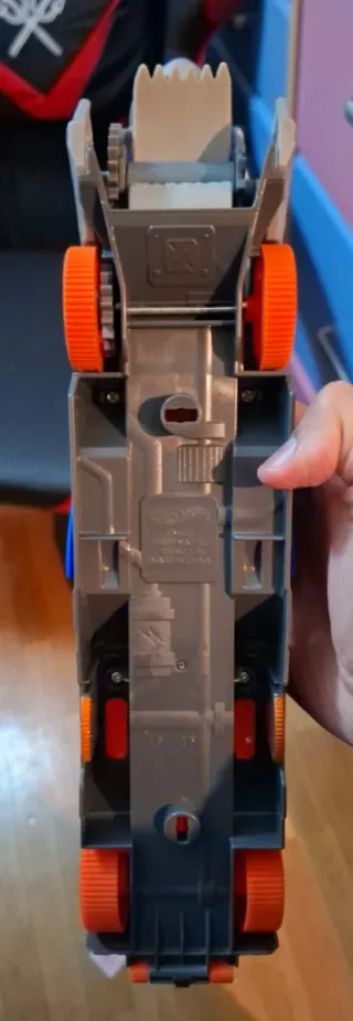 Camião Tubarão Hot Wheels