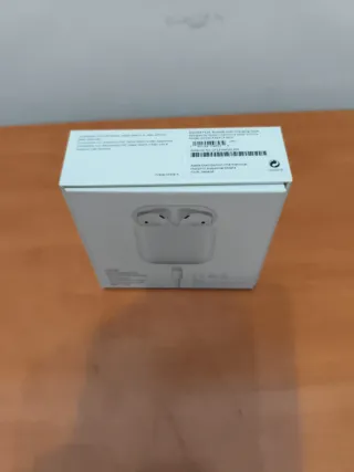 Caja AirPods Apple y cable de carga originales