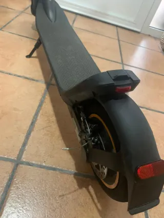 Patinete Eléctrico Negro