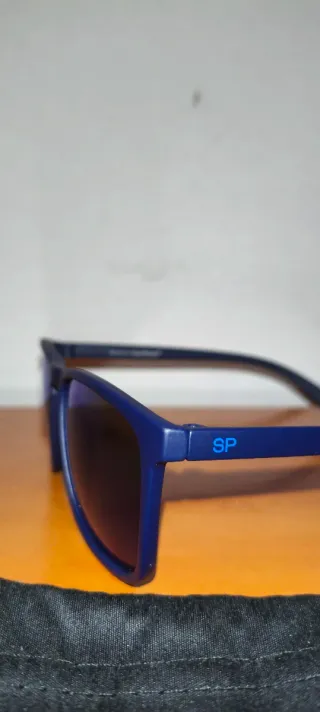 Gafas de sol SunPlanet efecto espejo azul