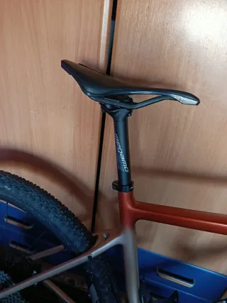 Megamo west 15 carbono. Cambio por carretera.