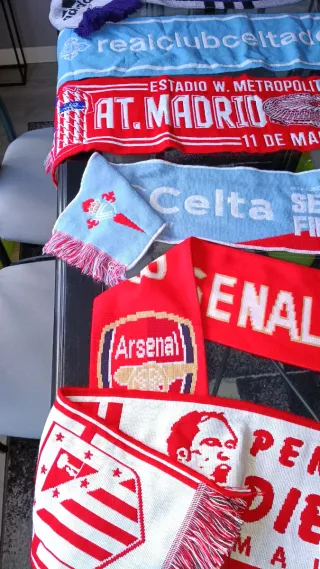 bufandas Celta, Arsenal, atlético, madrid