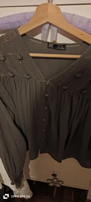 Blusón gris con botones