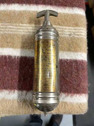 Extintor antiguo años 30