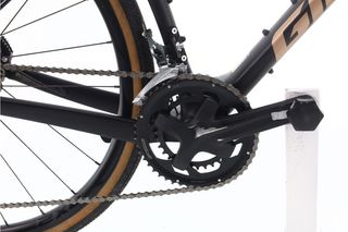 Giant Revolt 3 (gravel) t.58 Reacondicionada