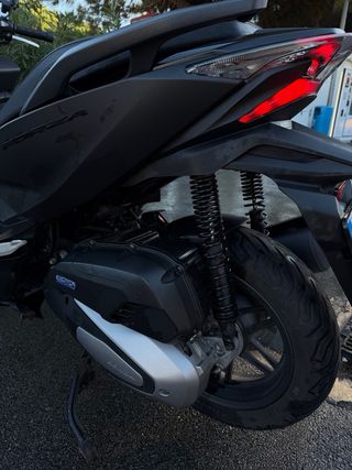 Honda Forza 125 Negra