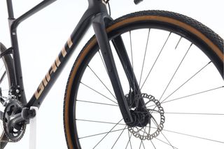 Giant Revolt 3 (gravel) t.58 Reacondicionada