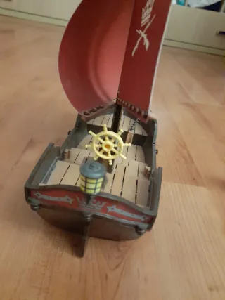 Barco Pirata Playmobil con Figuras