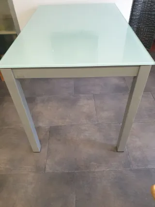 Mesa de cocina cristal y metal gris