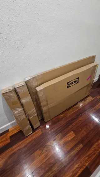 Mesa de cocina cristal y metal gris