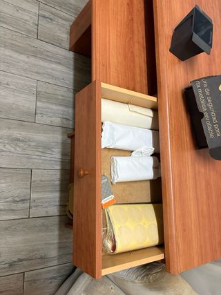 Mesa de escritorio madera con cajón