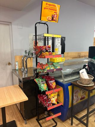 Expositor de snacks metálico