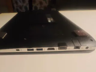 ASUS A555L per parti