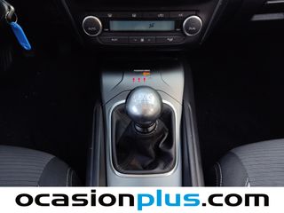 Toyota Avensis 150D Advance 105 kW (143 CV)