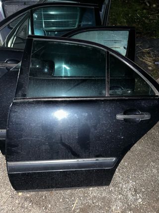 Puerta Mercedes E300 W210