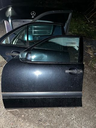 Puerta Mercedes E300 W210