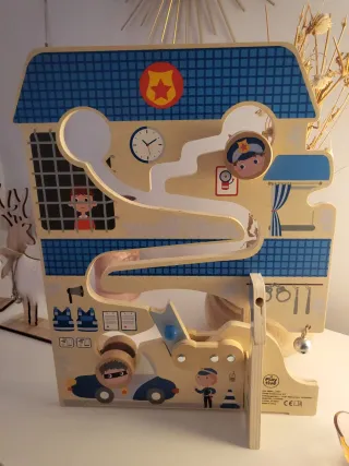 Juego de laberinto madera  Bomberos y Hospital