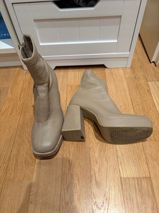 Botines plataforma beige talla 36