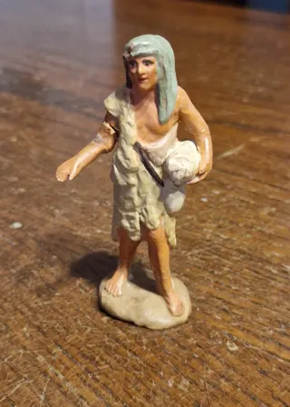 Figura antigua belén